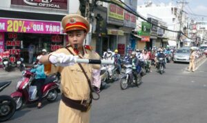 police mui ne vietnam traffic 