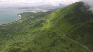 hai van pass motorbike vietnam style