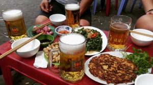bia hoi draught beer in hanoi