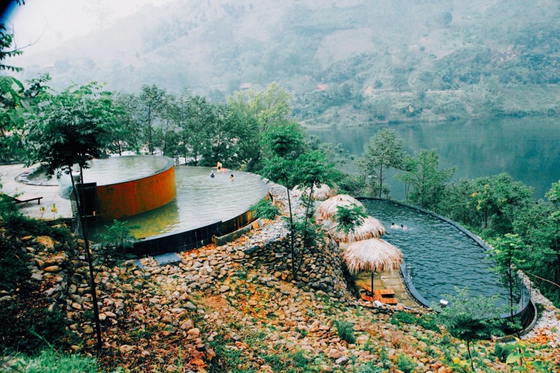 ban mai resort hot springs near ta xua north vietnam