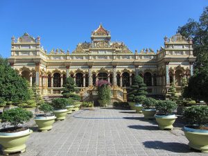 Vinh Trang Temple